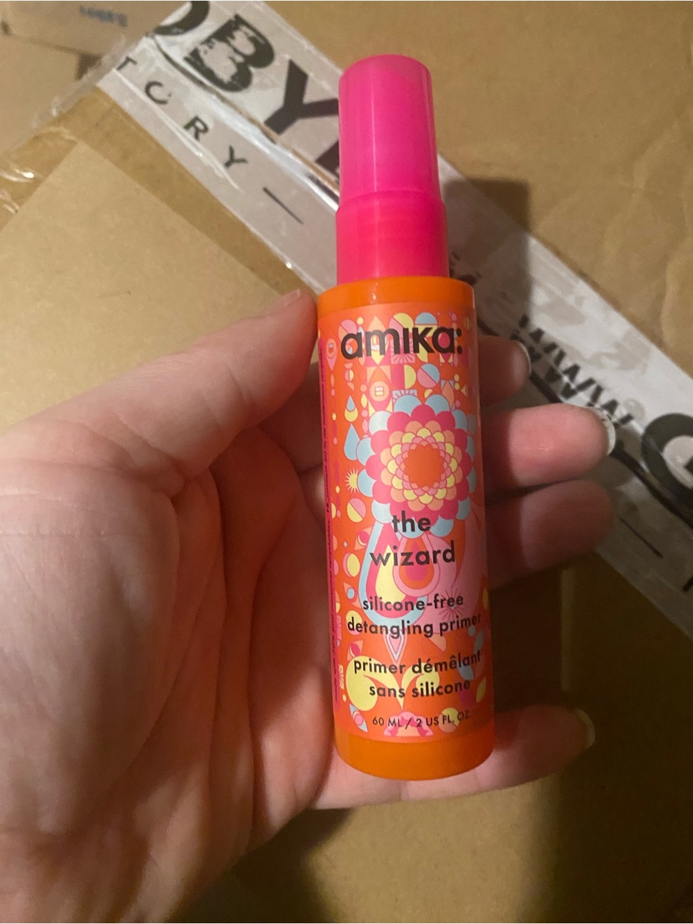 amika The Wizard Silicone-Free Detangling Primer -